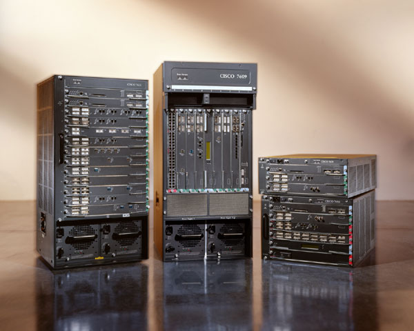 File:Cisco7600seriesrouter.jpg